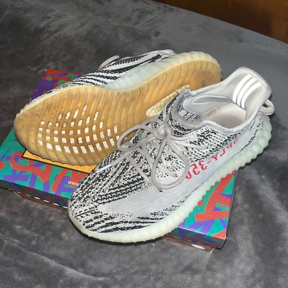 Yeezy Boost 350 Zebra Size 7 - Picture 3 of 13